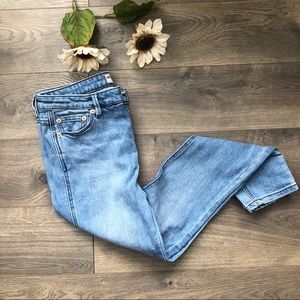 Free People Medium Light Wash Skinny Jean Sz 28